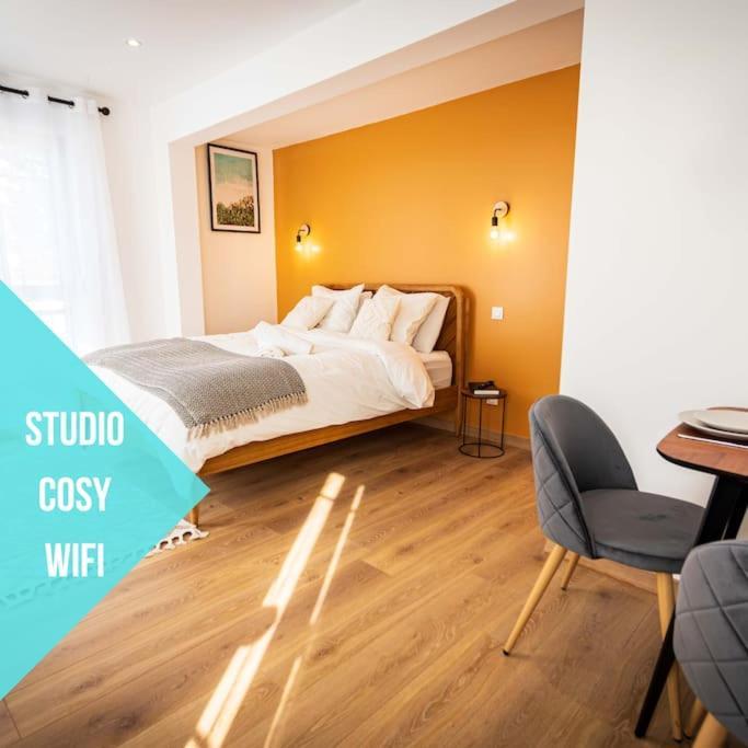 شقة L'Albatros 006 - Hypercentre * Cosy * Wifi سانت كونتان المظهر الخارجي الصورة